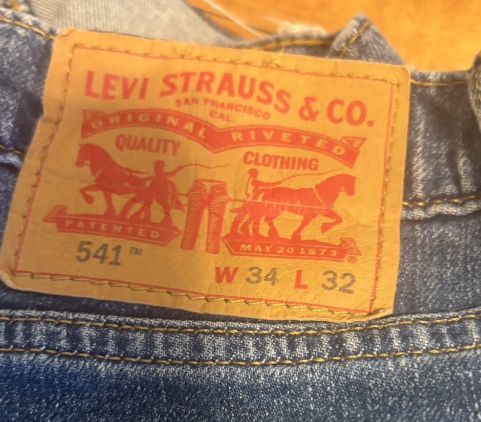 Men’s & Women’s Wholesale Lot 6 Vintage & Modern Levis/Shorts Resell