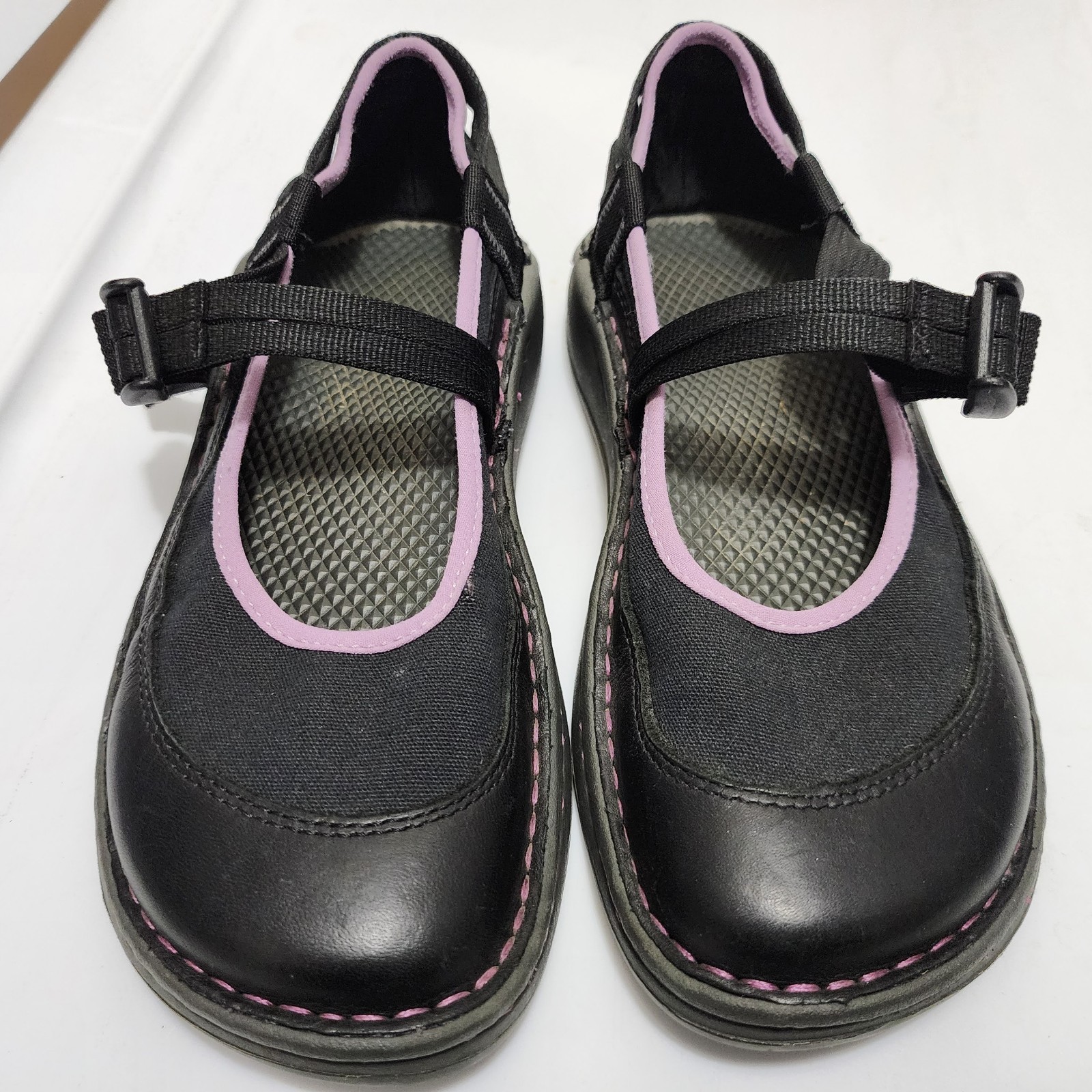 Chaco Loyalist Ecotread Mary Jane shoes Black Leather Purple accents Womens 7