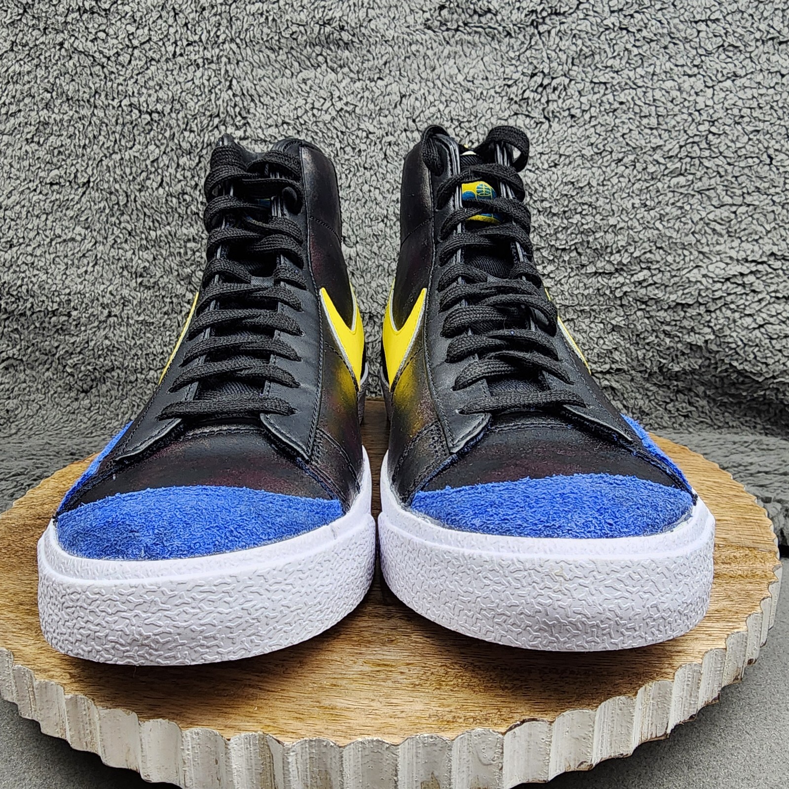 Nike Blazer Mid 77 Peace, Love, and Basketball Mens Size 9.5