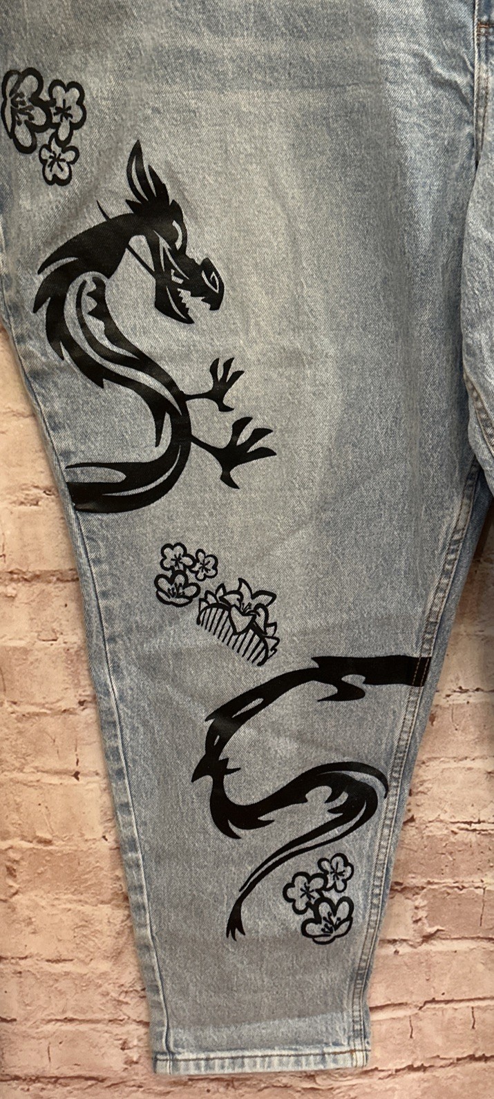Hot Topic X Disney Jeans Plus 28 50×29 NEW Milan Dragon Stretch Tapered
