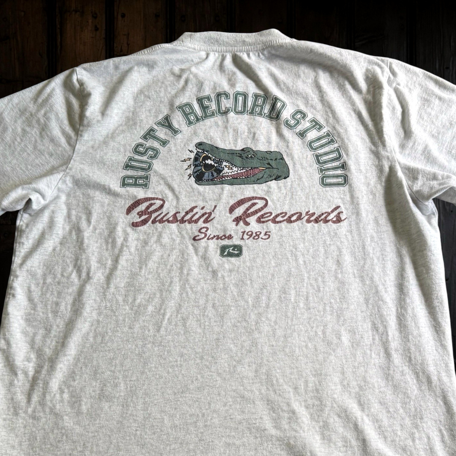 Vintage 90’s Rusty Surf Australia T Shirt Sz L Y2K Rusty Record Studio Bustin’