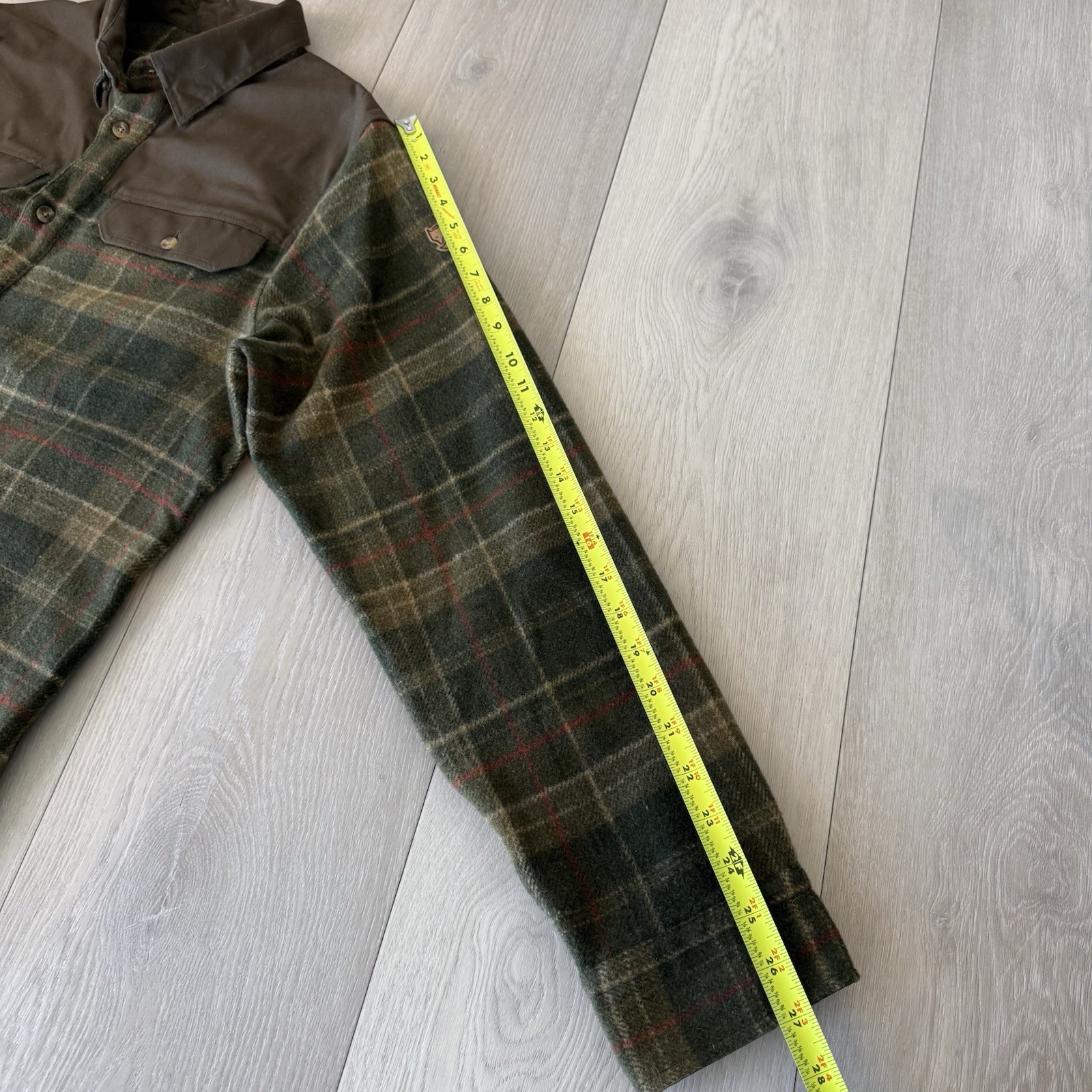 Fjallraven Granit Shirt Mens L Large Comfort Fit Wool Blend Flannel Hunting
