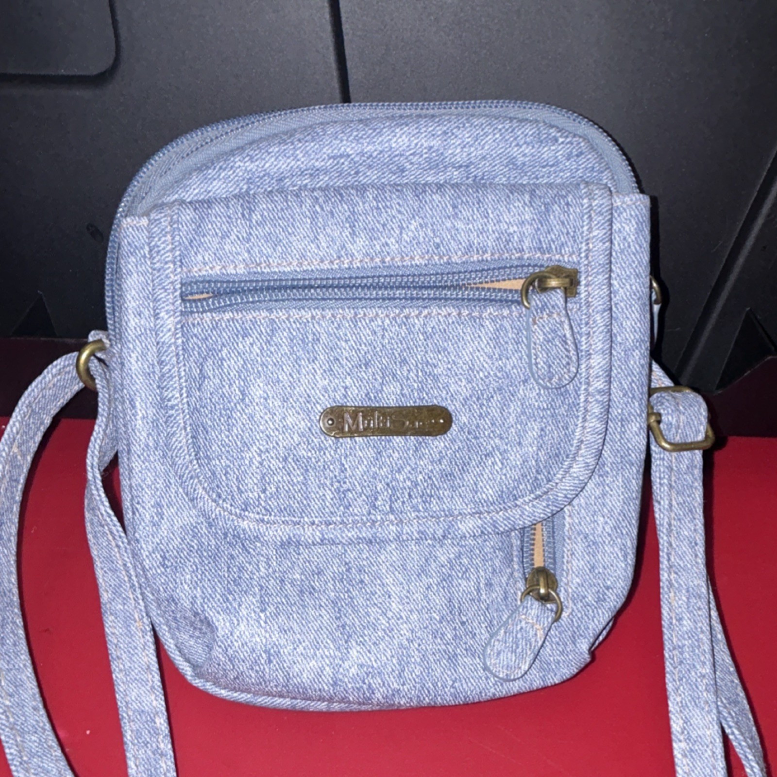MultiSac Women’s Blue Crossbody Bag Zip Closure Beige Lining Gold Hardware