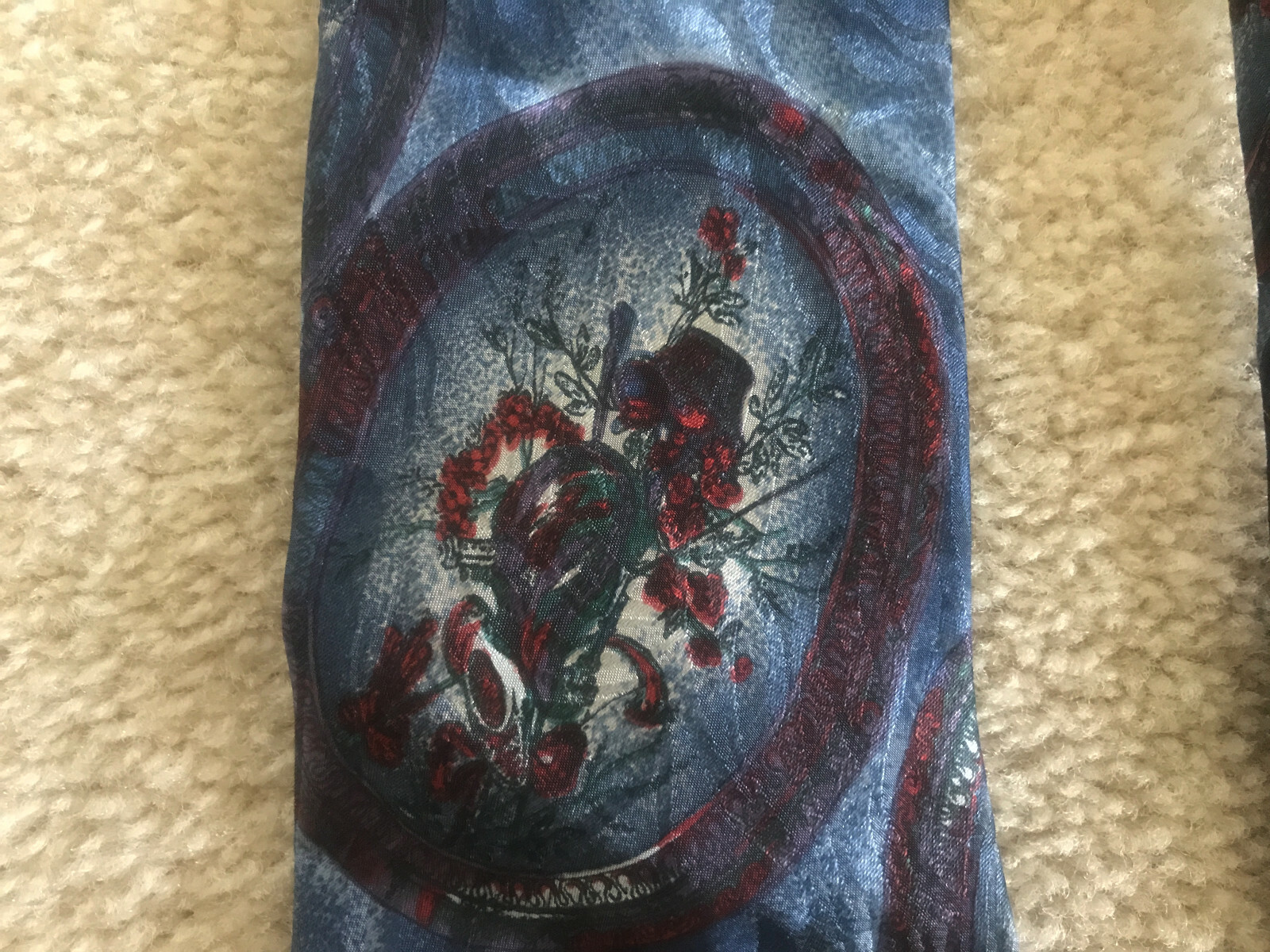 Vtg Renovati Tie Blue Purple Red Floral Made In USA Men’s Vintage EUC 4″