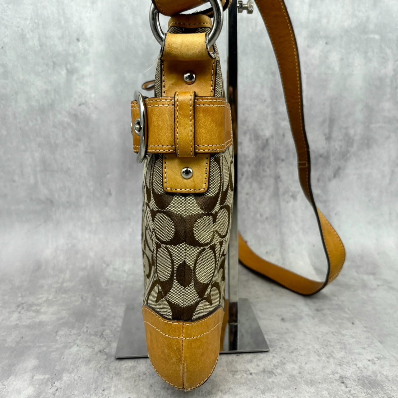 Coach F19682 shoulder bag signature canvas leather Brown Authentic From JAPAN
