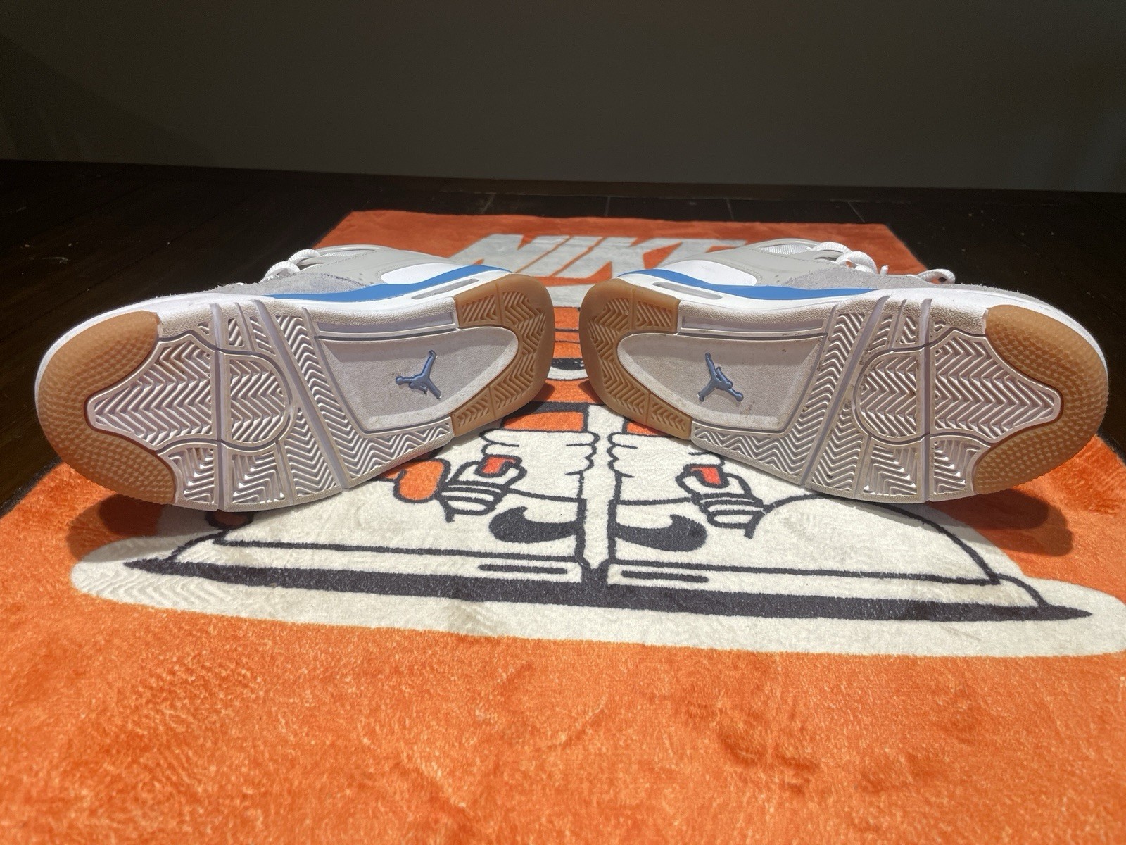 Air Jordan 4 RM (GS) in White / Neutral Grey / University Blue 6.5