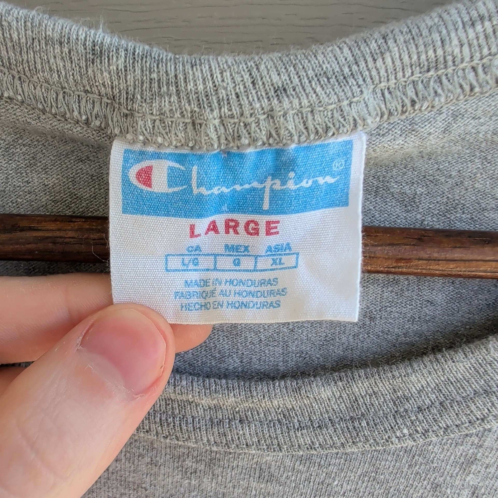 Champion T-Shirt Mens Large Gray Chenille Big C Logo Graphic Tee GT19