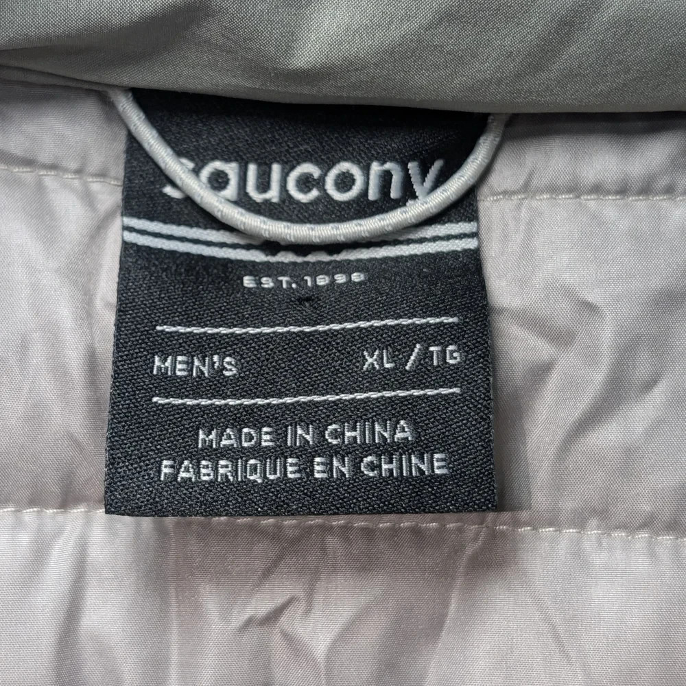 NWOT Saucony Men’s XL Hurricane Insulated Taupe Puffer Zip Up Jacket Hooded