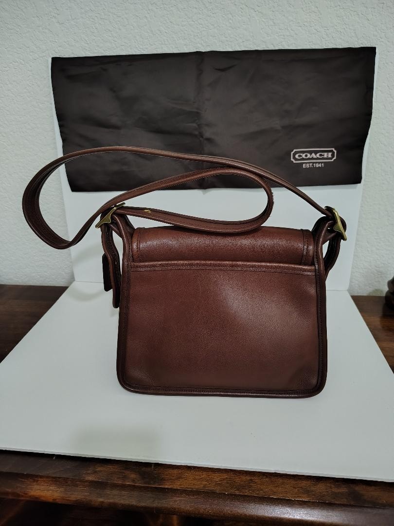 Coach Ramblers Legacy 9061 Mahogany Brown Leather Crossbody Bag Vintage