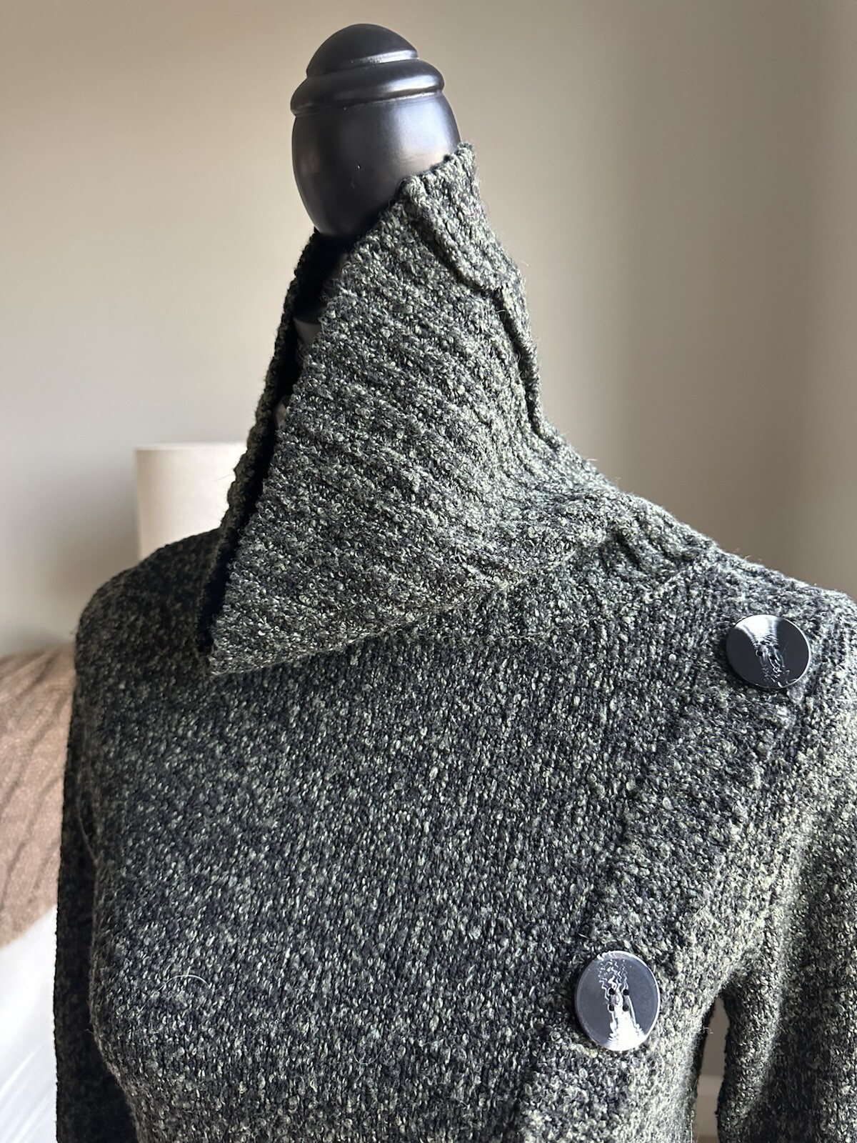 Woman’s Olive green sweater Turtle Neck Cowl Neck Size Small #scandi