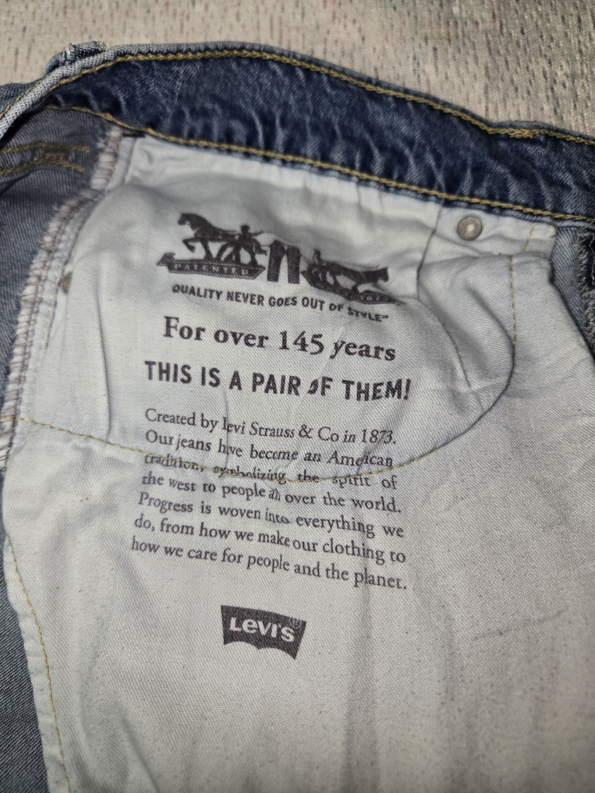 Levi’s 502 Men’s Taper Fit Blue Jeans Waist 36 Inseam 32 Rare Blank Red Tab A11