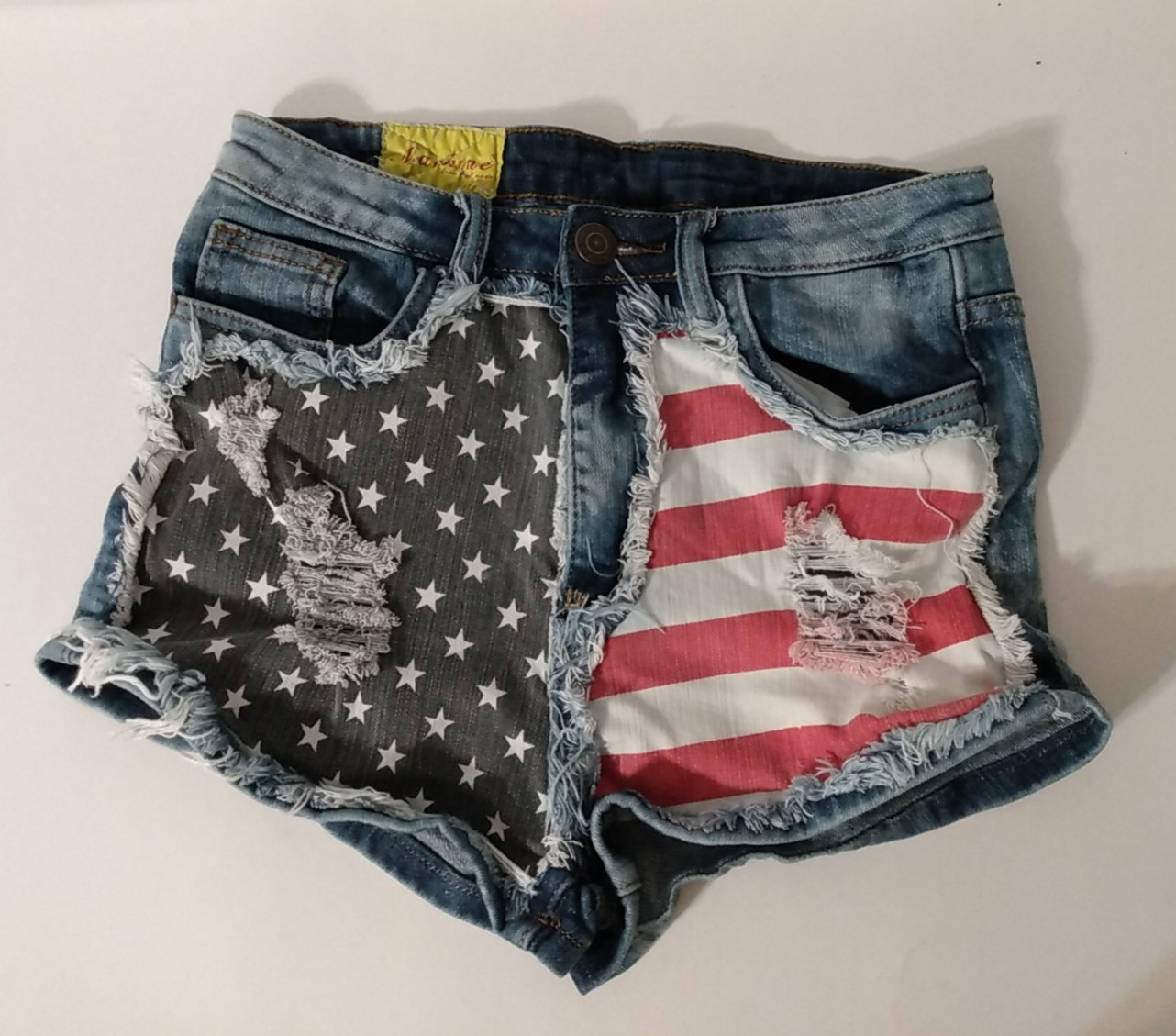 Machine Jeans Women’s Shorts waist measures 28 in. Distressed Flag, tag size 30″