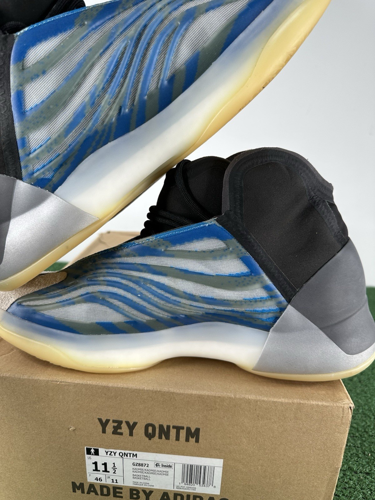 Size 11.5 – adidas Yeezy Quantum Frozen Blue – Lightly used