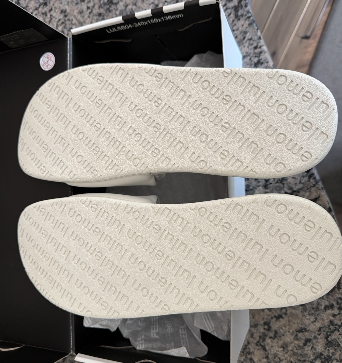 Lululemon Men’s Restfeel Slide US 12 Bone/Bone/Bone New Sandals/Never Worn