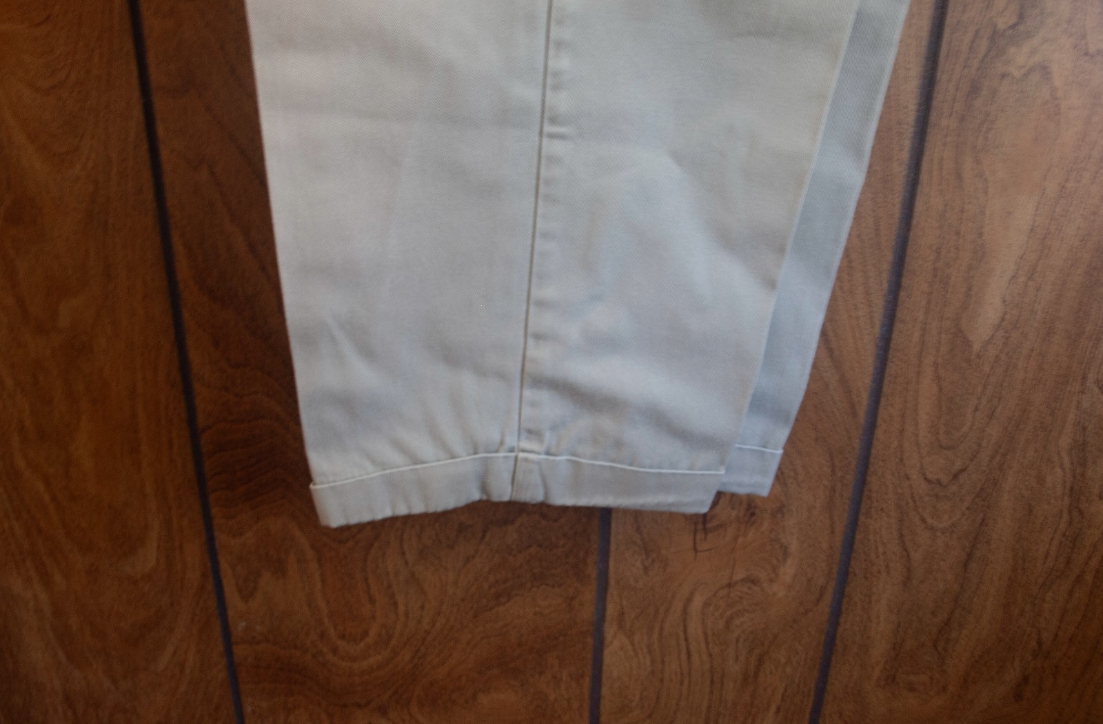 old navy khakis SIZE 34X32