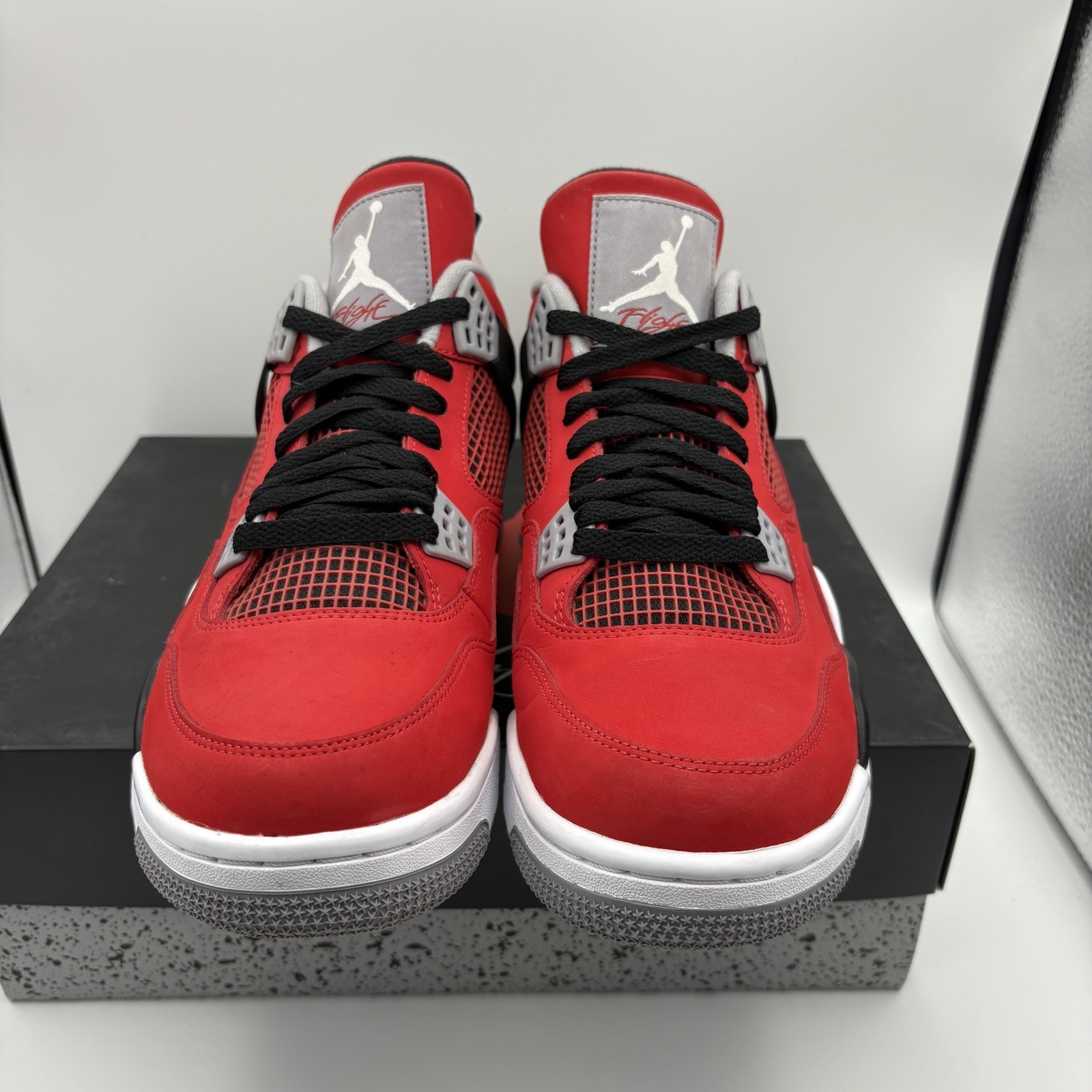 Pre-owned Size 10 – Jordan 4 Retro Toro Bravo 2013 OG (308497-603)