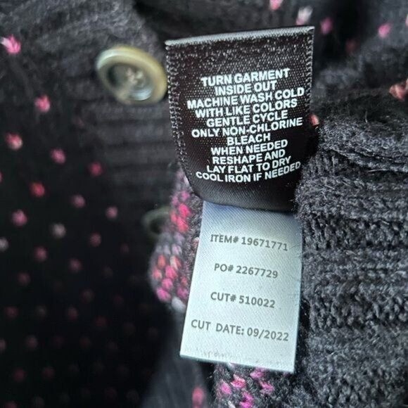 Torrid Sz 2 V Neck Button Front Heart Cardigan Sweater Pink Black Acrylic Blend