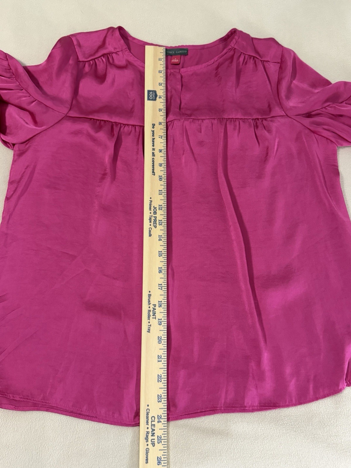 Vince Camuto Barbiecore Fuchsia Pink Satin Split V-Neck Swing Blouse – Size L