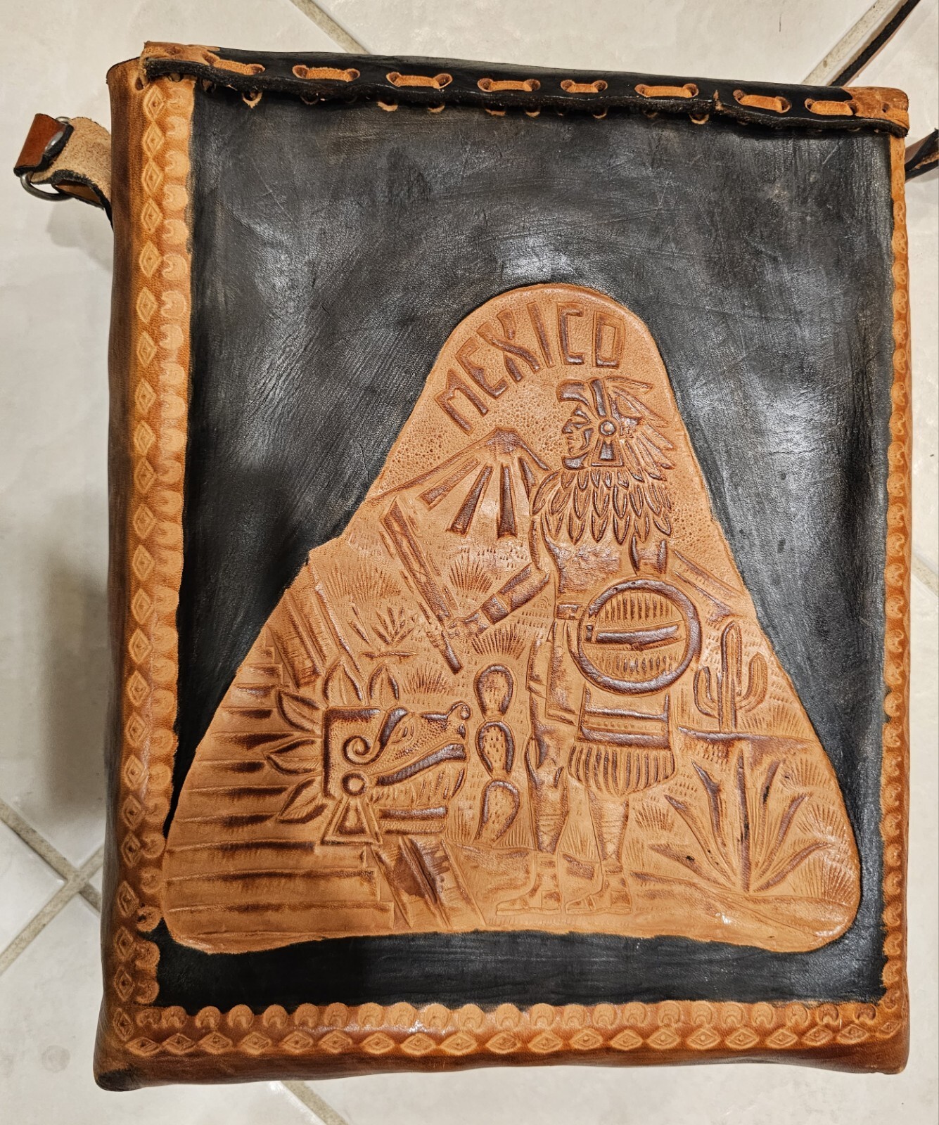 Vintage Hand Tooled Leather Bag Purse Hippie Mexico Crossbody 11″ Aztec Warrior