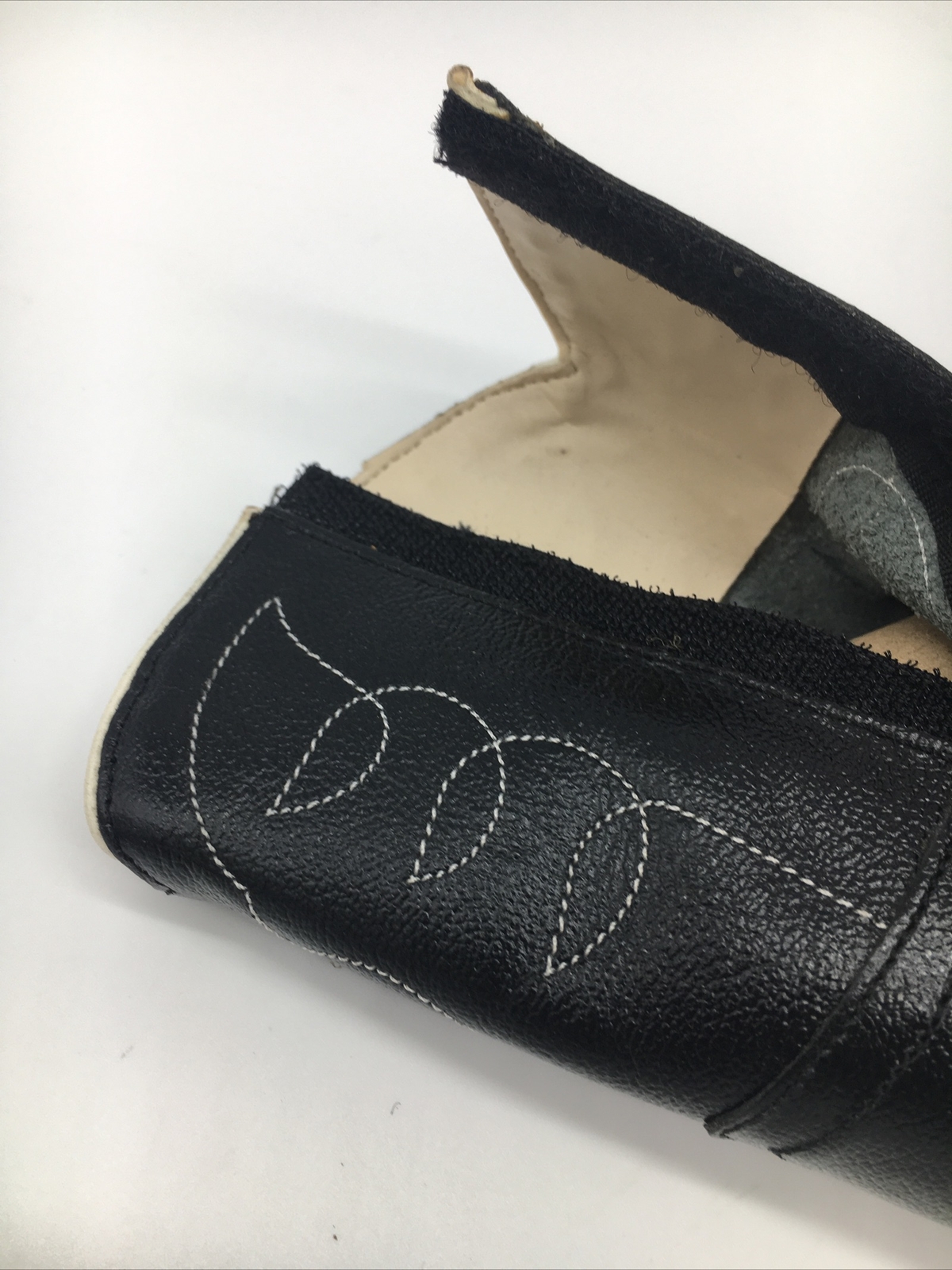 A Jama Product Infants Hi Boots Black Embroidered Leather Size 1 Style 2601 New