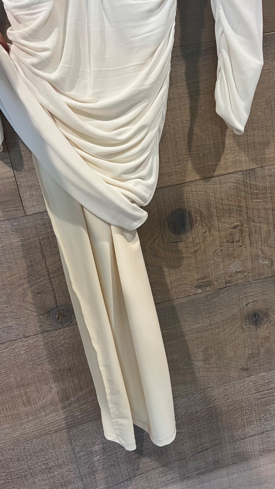 CAROLINA HERRERA DEEP U-NECK RUCHED IVORY MIDI DRESS size XS