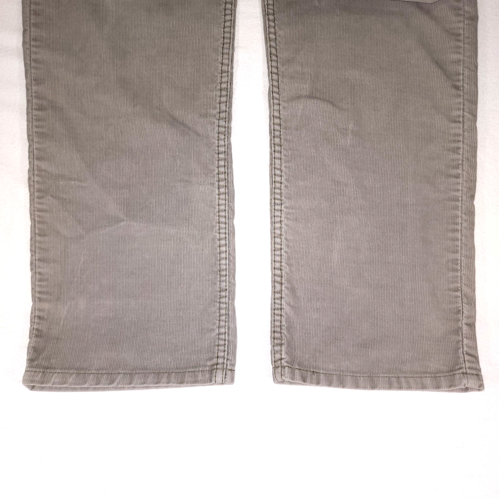 Levi’s 559 Khaki Gray Corduroy 30×32 Mens Relaxed Straight Leg Y2K ~ Light Wear