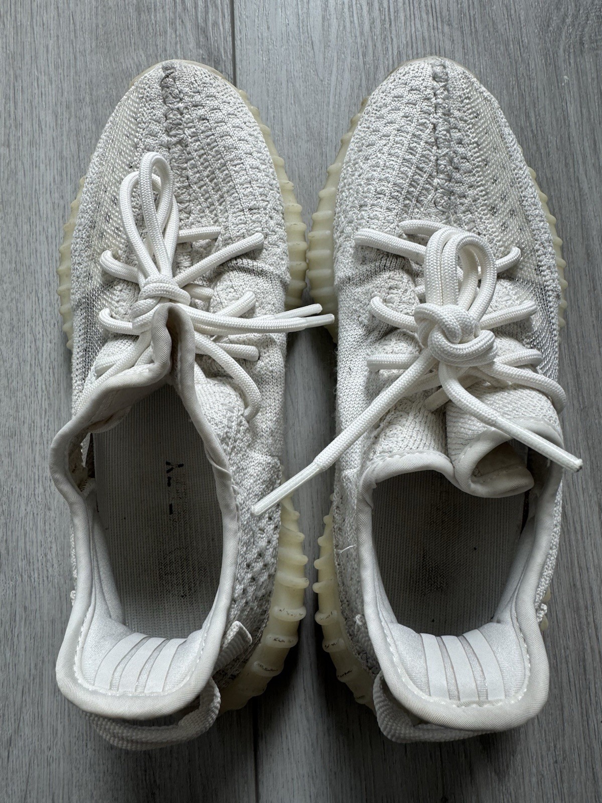 Adidas Men’s Yeezy Boost 350 V2 Size 6.5 Bone White Rare