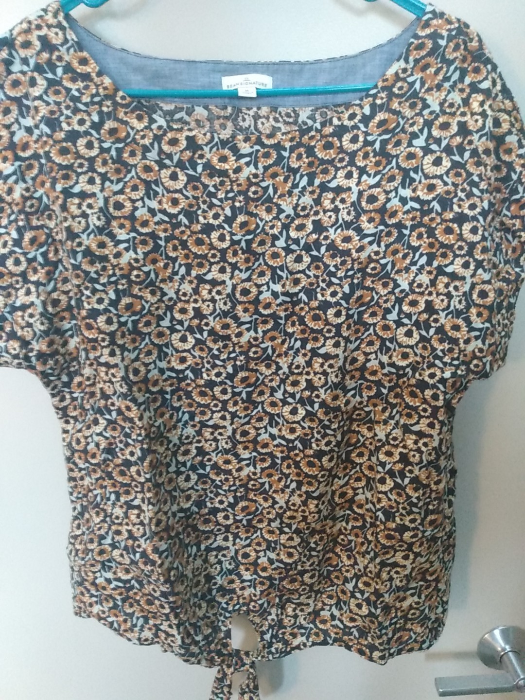 L.L. Bean Signature 100% Linen Navy Sunflower Short Sleeve Top Blouse Women’s M