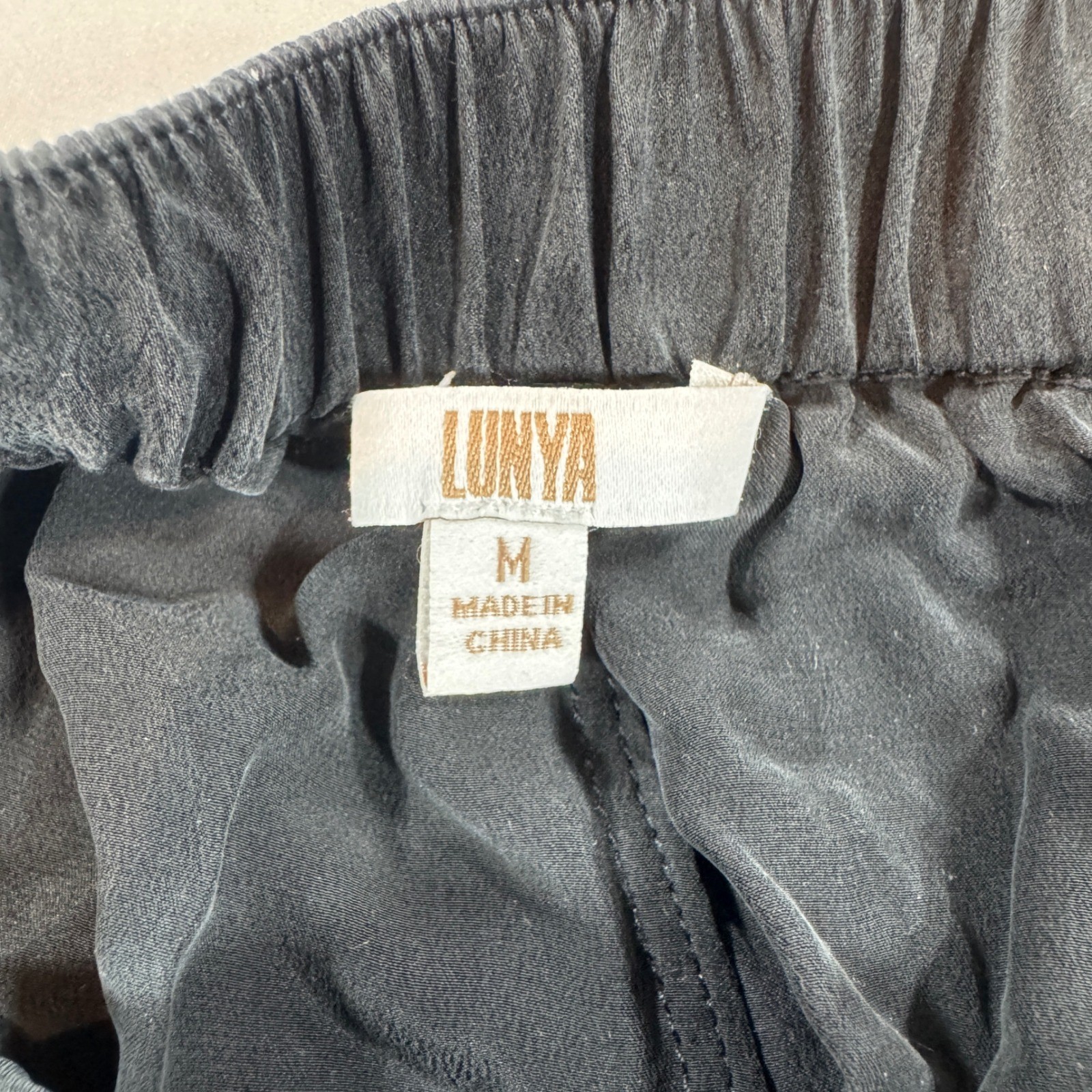 Lunya Washable Silk Sleep Shorts Black Women’s Medium Lounge Pajama Bottoms