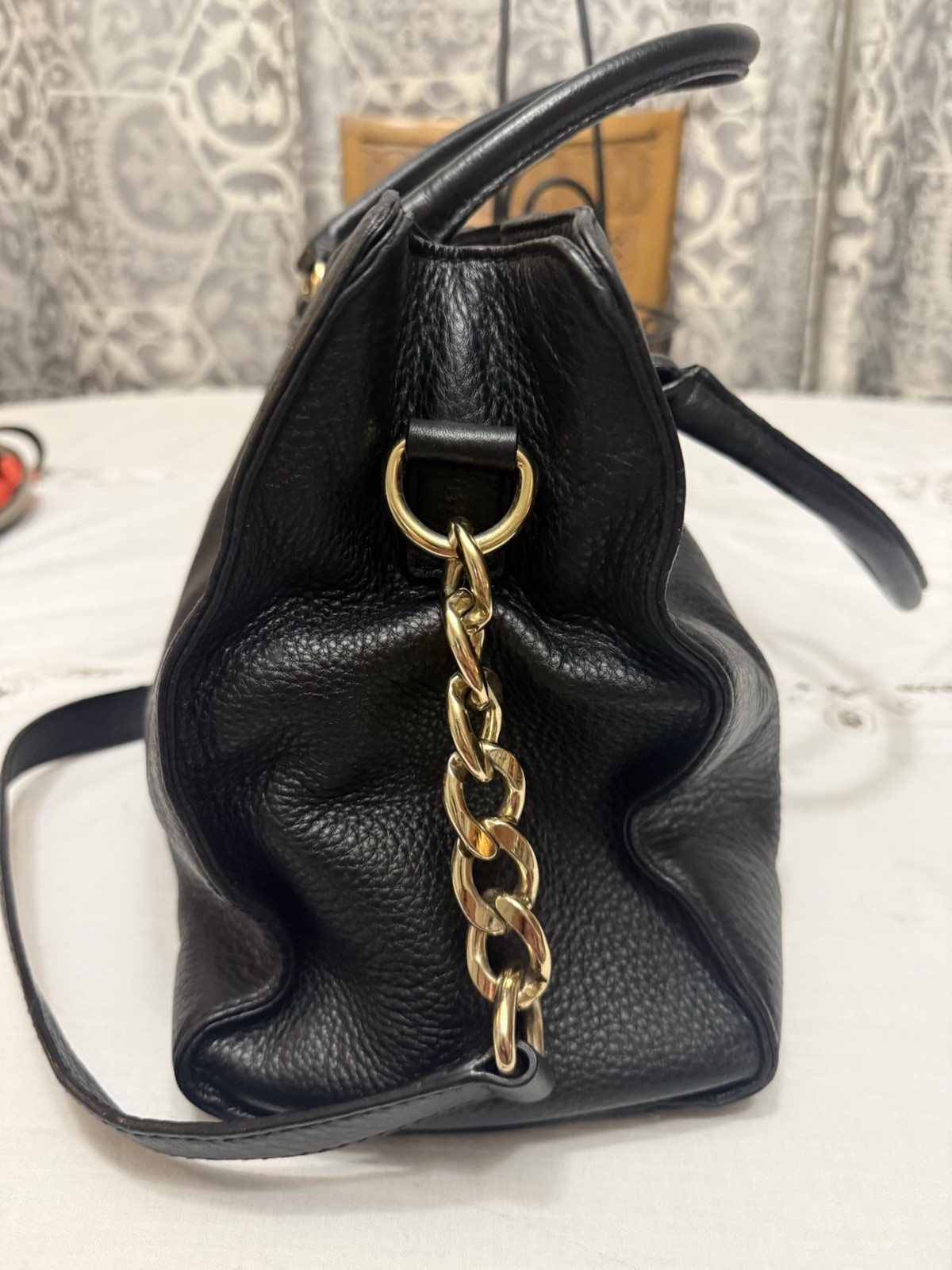 Michael Kors Black Pebbled Satchel/Top Handle Bag Shoulder Strap Gold HW EUC