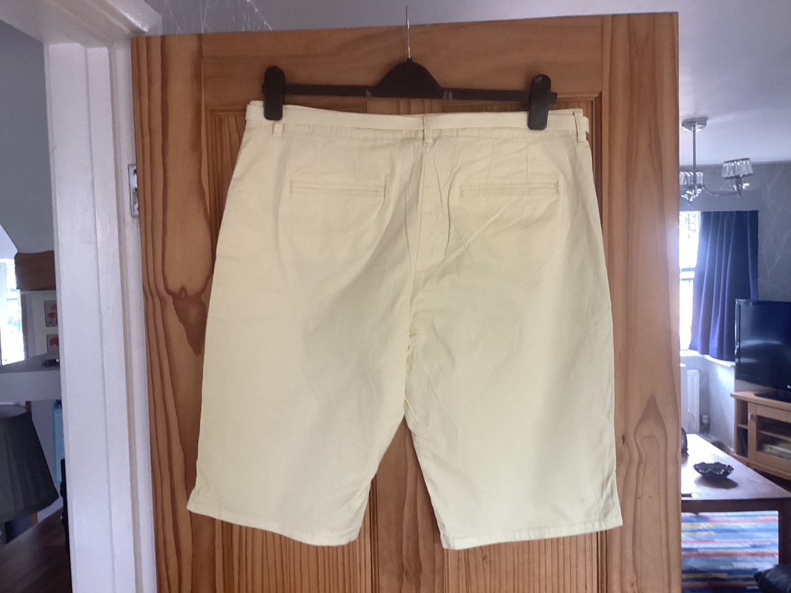 Debenhams Maine Yellow Lemon Stretchy Cotton Belted Chino Shorts Size 16