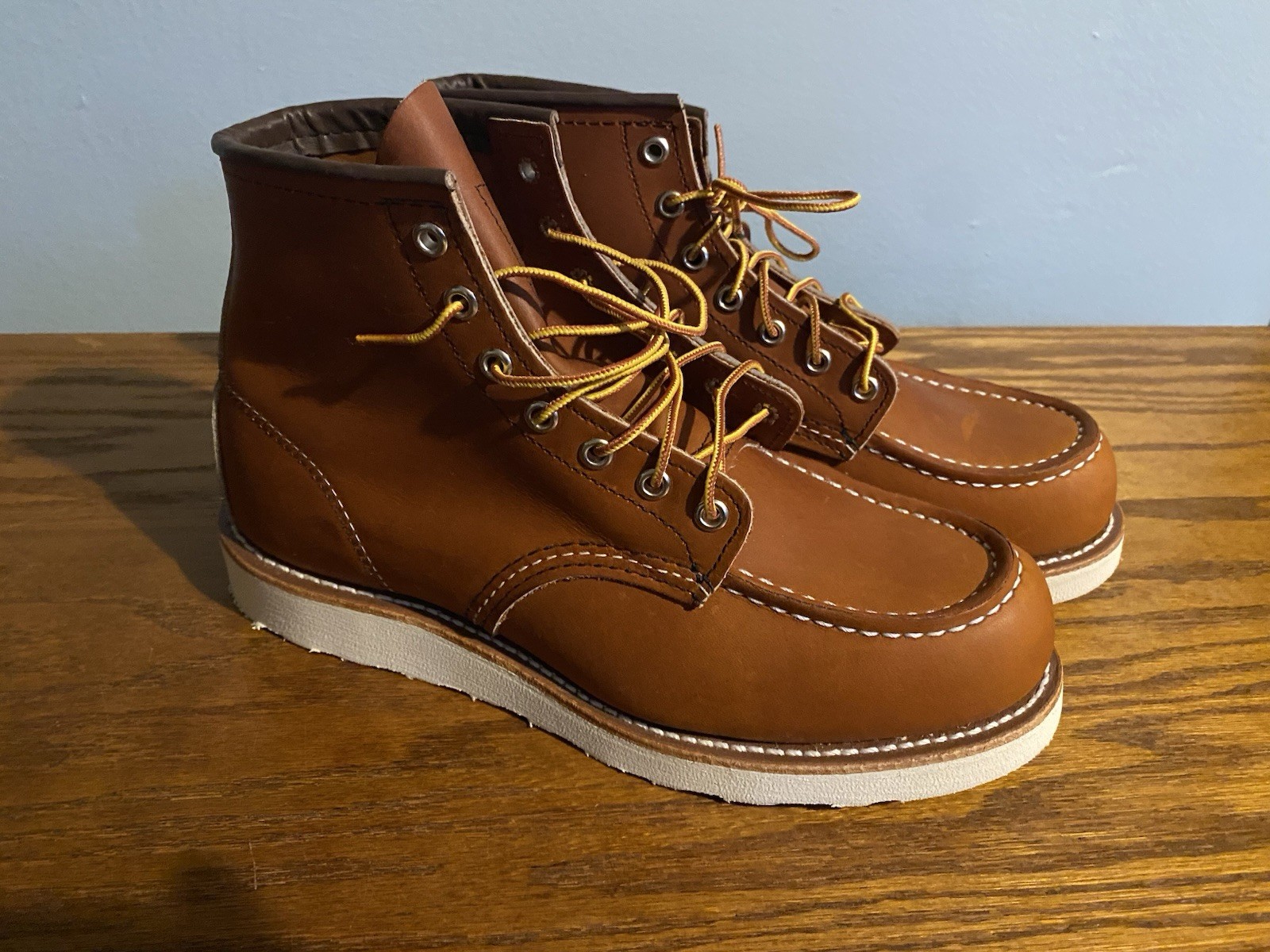 Red Wing Heritage men’s Classic 6 inch Moc Toe Work Boot 875 Oro Legacy USA 8 D