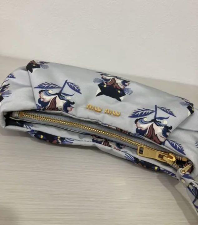miumiu pouch 10.6 inch 46