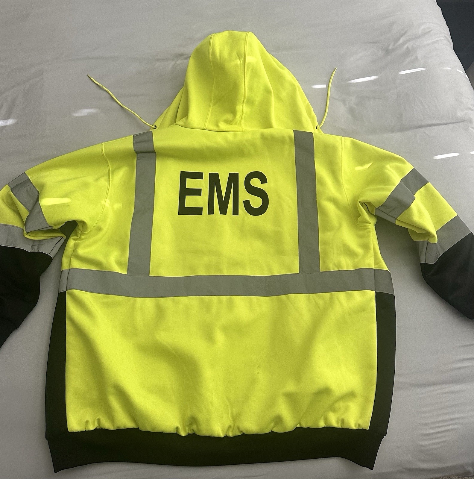Utility Pro Hi-Vis Reflective Hooded EMS EMT Jacket XL Yellow/Black Polyester