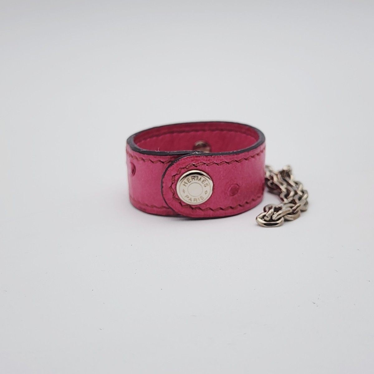 HERMES Nomad Glove Holder Ostrich Leather Silver Hardware Pink 3.5cm Diameter