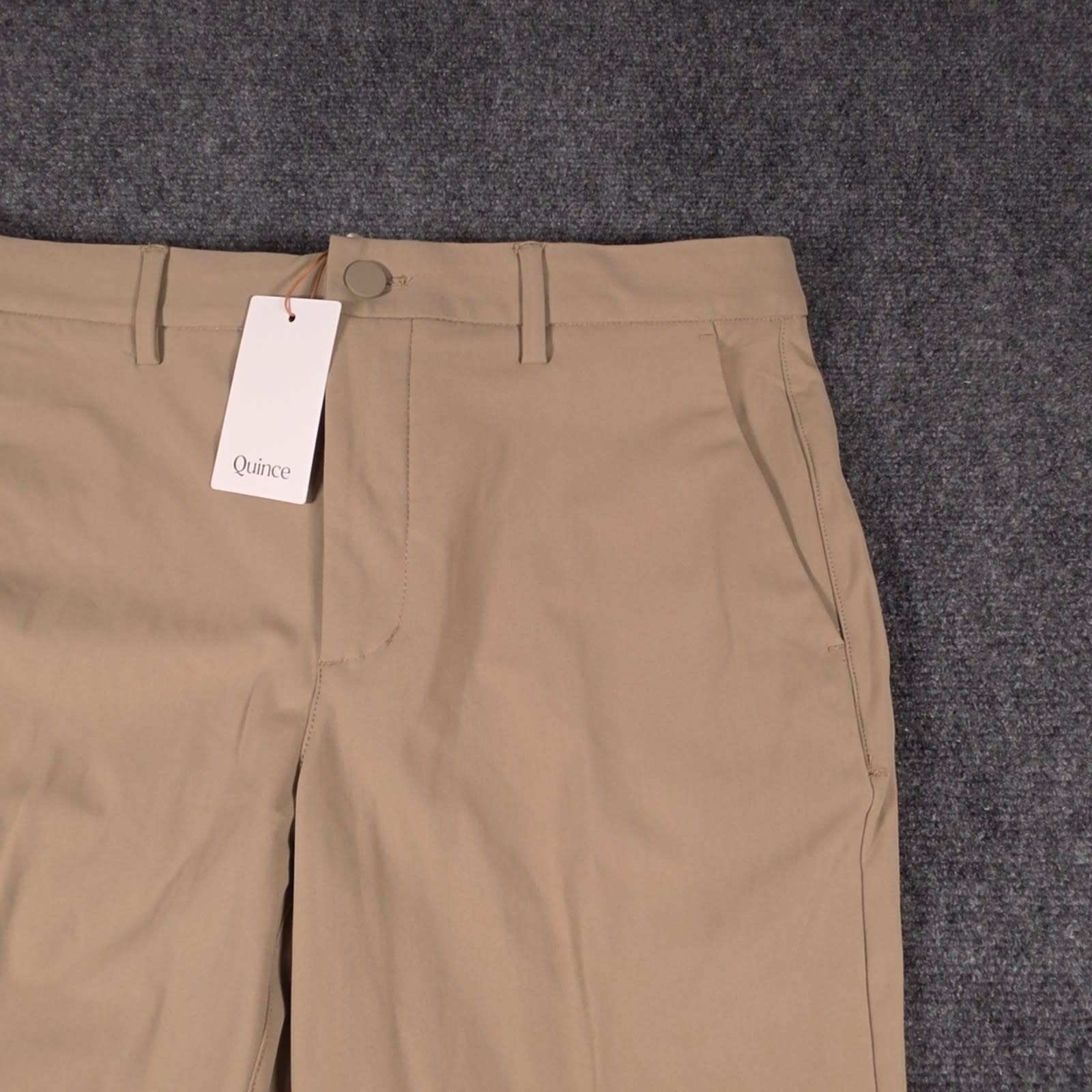 NWT Quince Performance Stretch Technical Dress Pants Mens 32×32 Sand Dune Golf