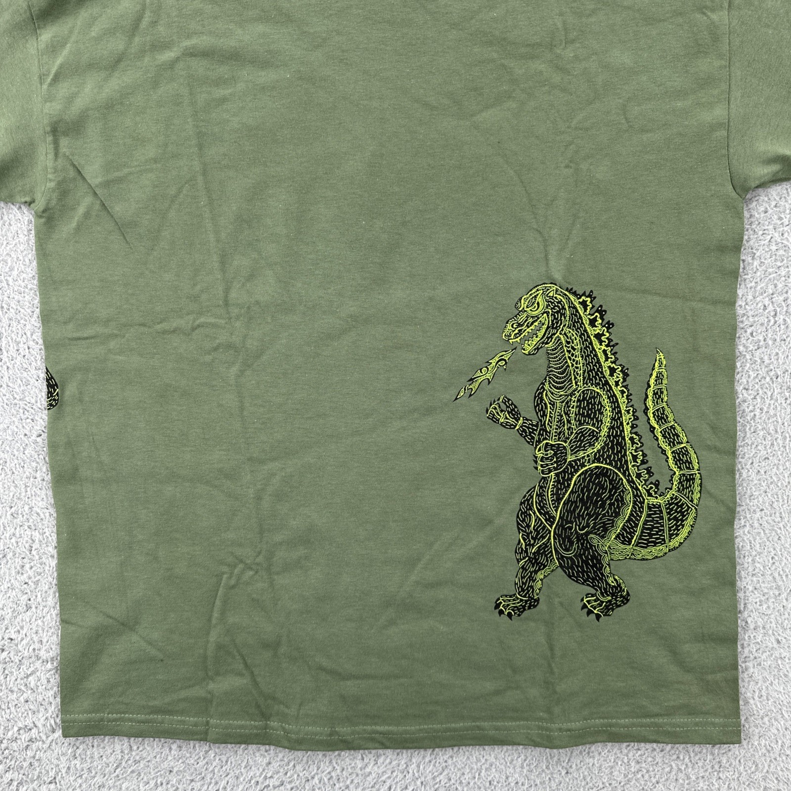 Vintage Hanes Beefy-T Mens L Green Shirt Y2K Art Tee Godzilla King Kong Graphic