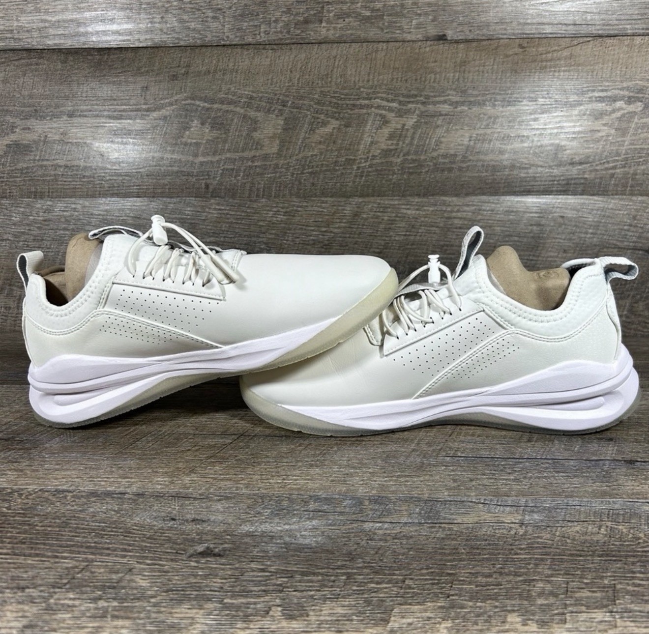 Clove Classic Shoes BRILLIANT WHITE Nursing Healthcare Sneakers W 10 / M 8.5