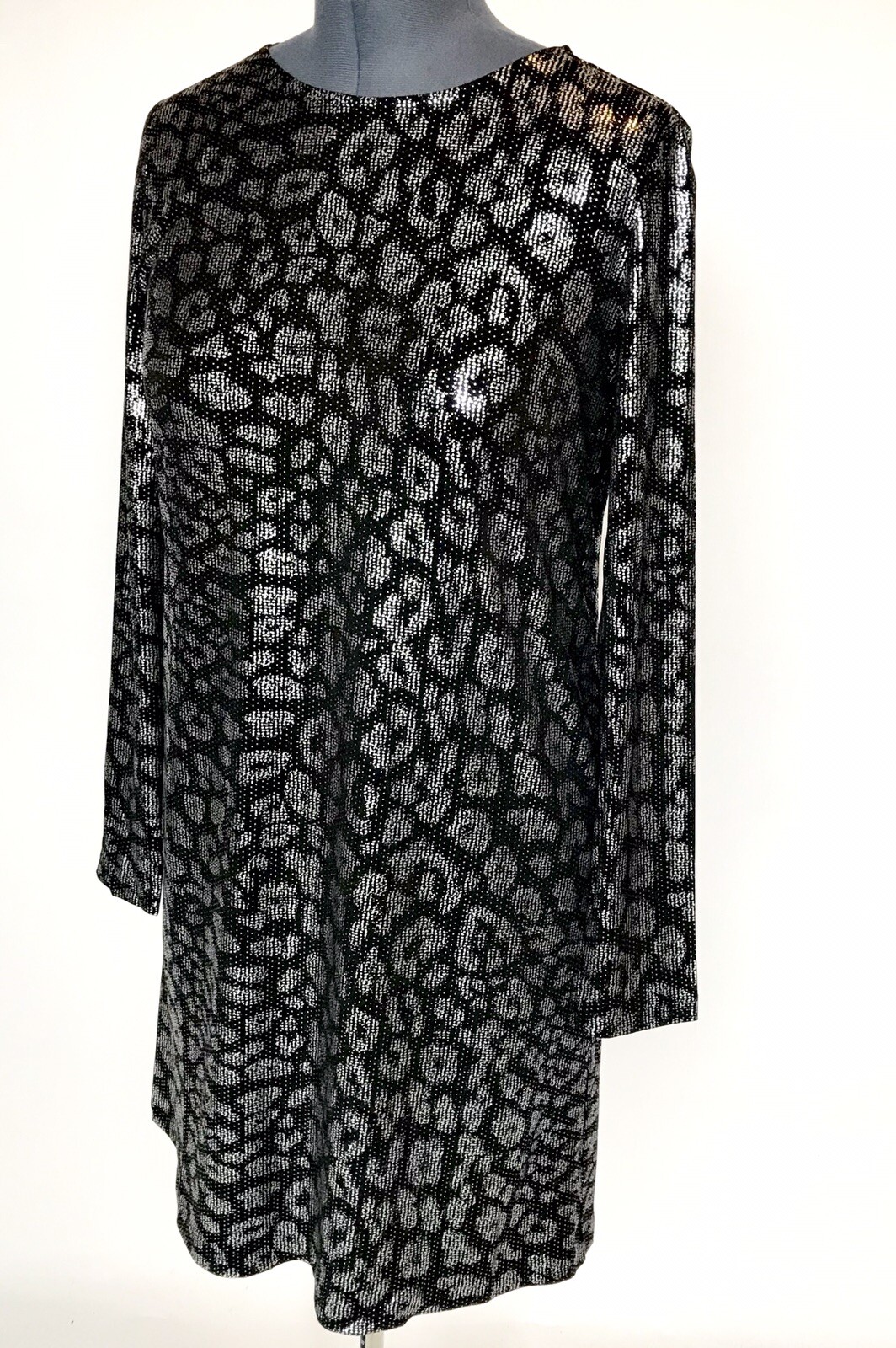 Carmen Marc Valvo Silver & Black Stretch Dress.Retail $88 Price $44 Size L NWT