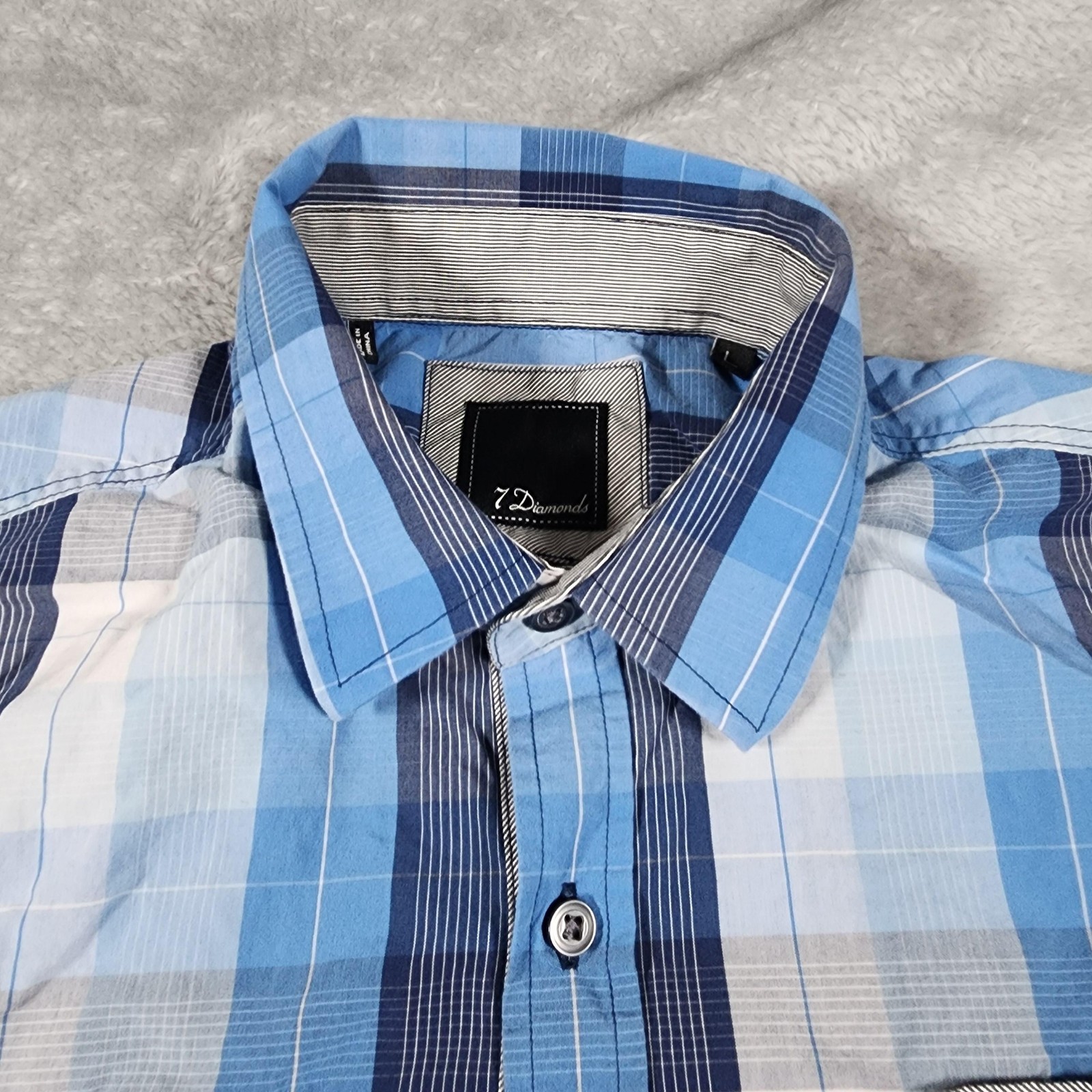 7 Diamonds Shirt Mens Large Blue Plaid Short Sleeve Button Up Snap Pockets Trim