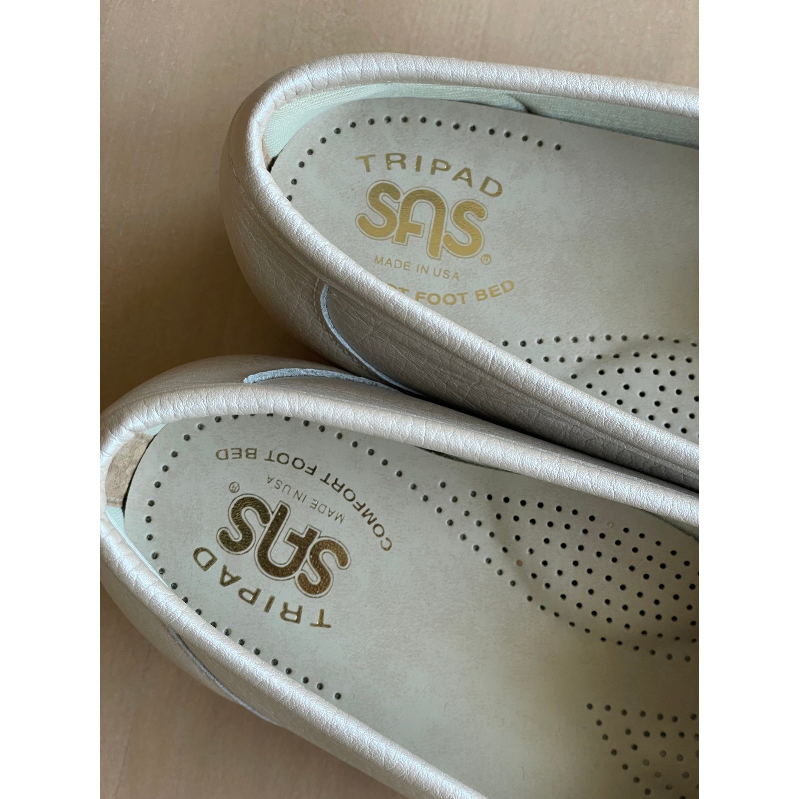 NEW w/o Box SAS Simplify Comfort Leather Loafers, Pearl Bone – Size 8.5