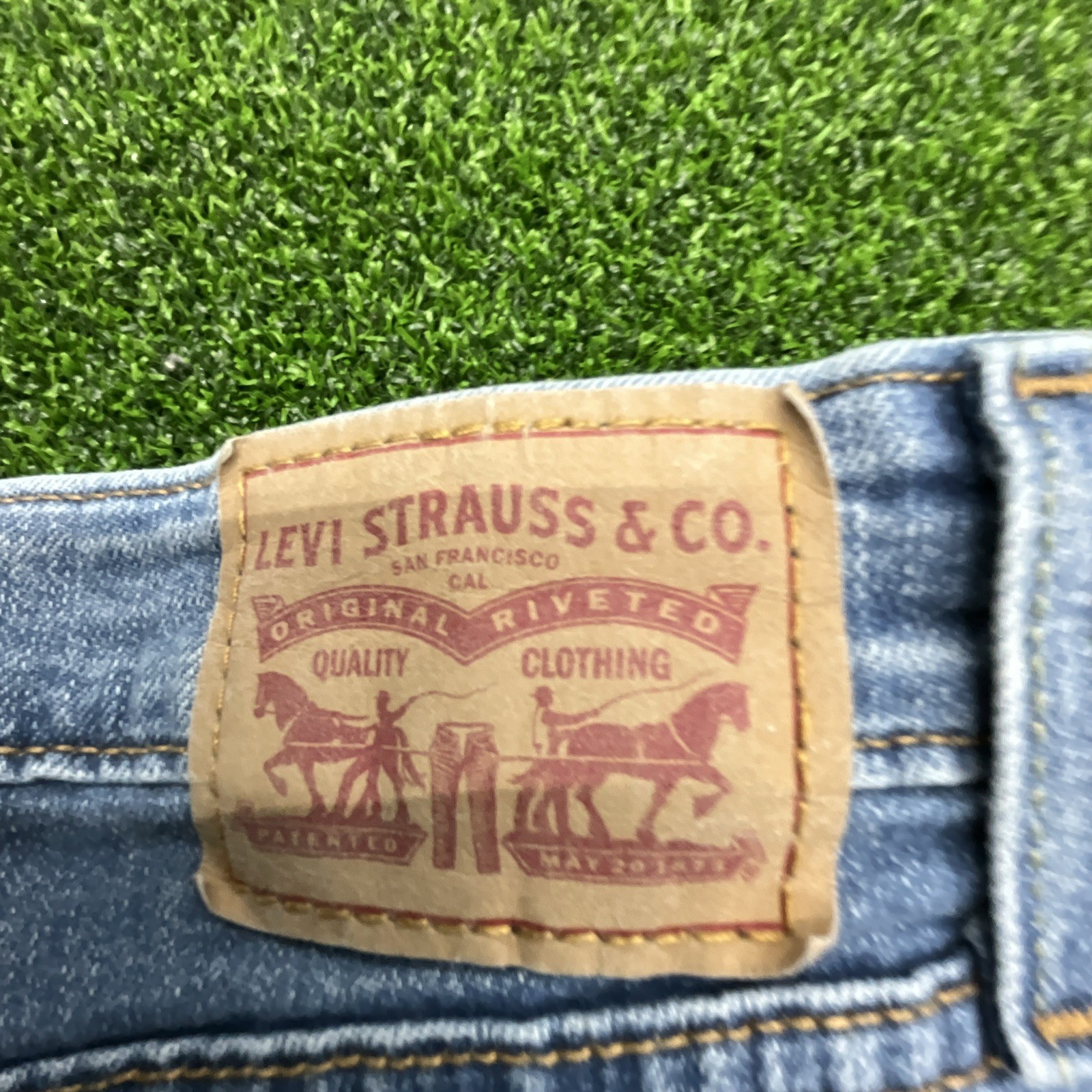 Levi’s 721 High Rise Skinny Blue Distressed Cotton Jeans W33 L28