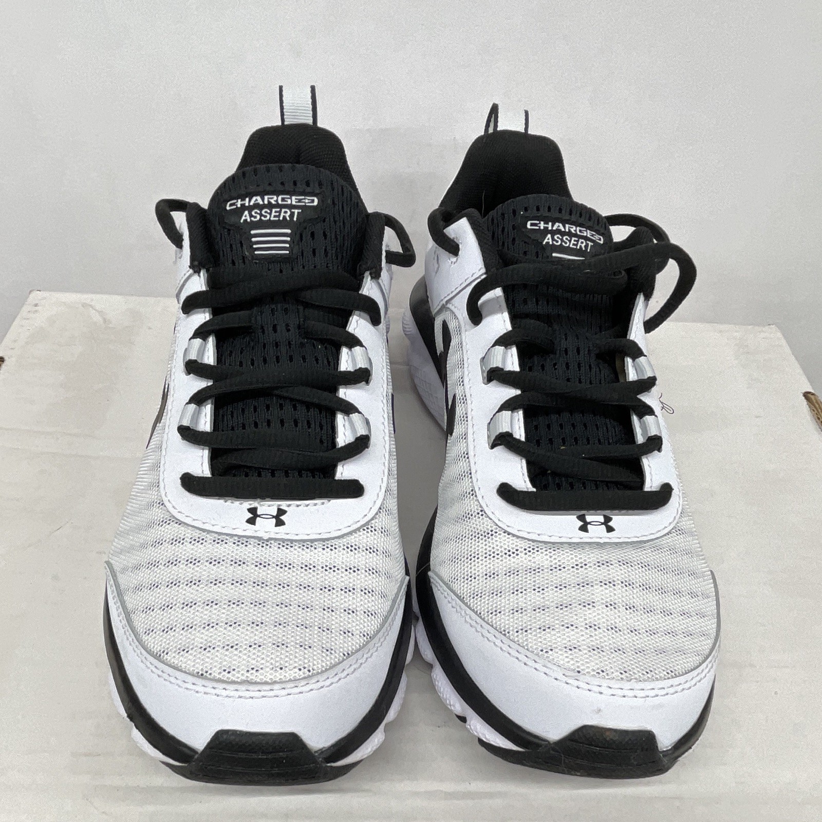 Under Armour Charged Assert Men’s Low Top Mesh Running Sneakers White/Black 8.5