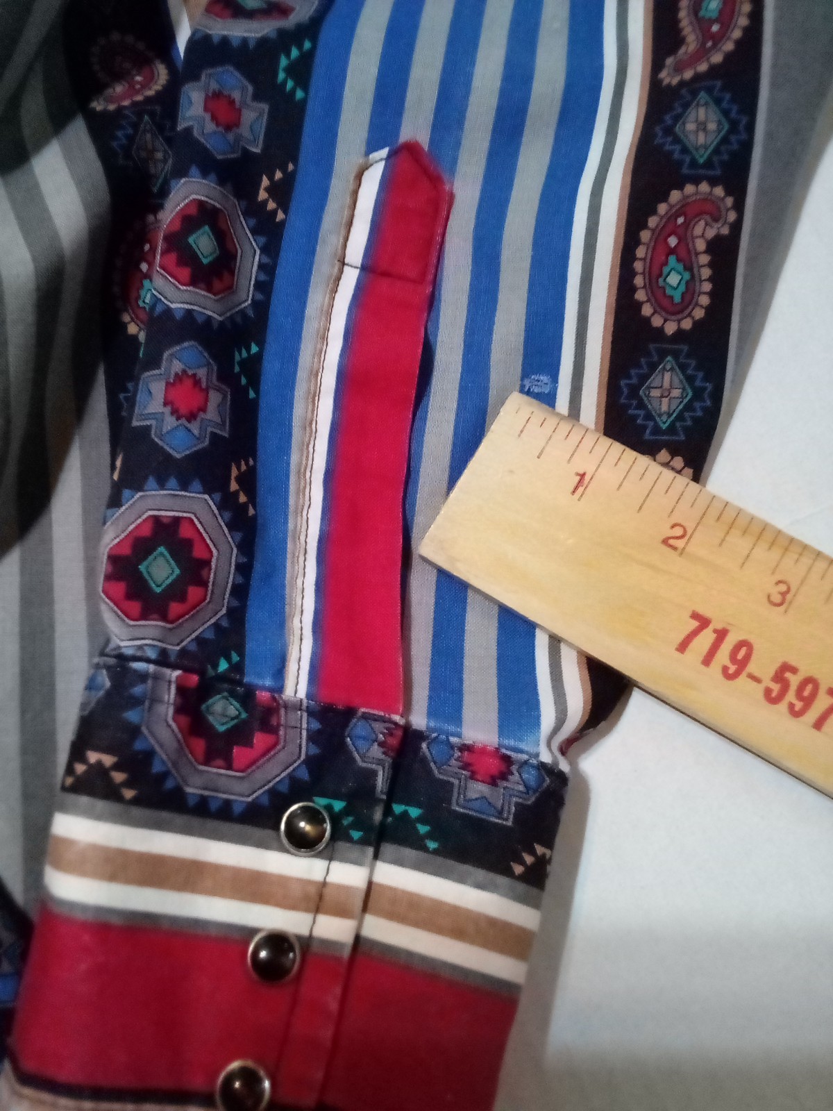 Vintage 90s Wrangler Brushpopper Western Black Pearl Snap Aztec USA Shirt