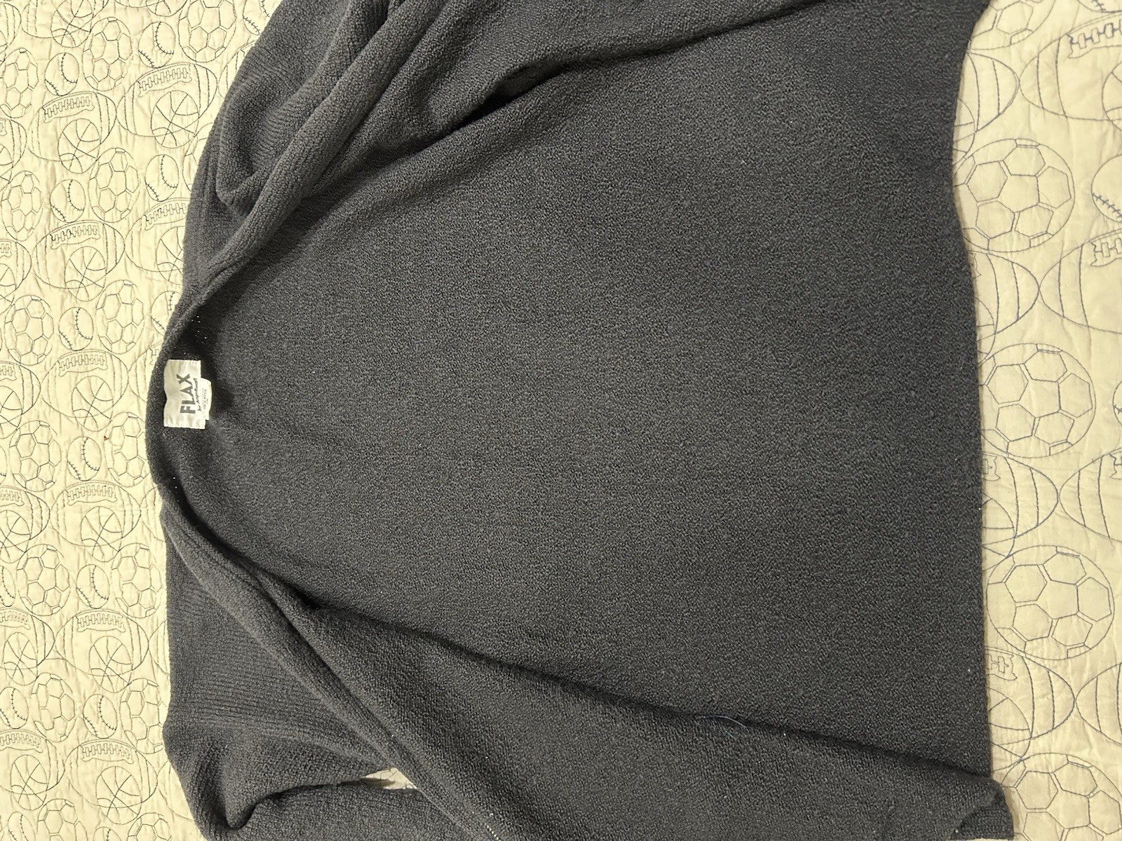 FLAX Women 100% wool black Sweater Size S/M pocket