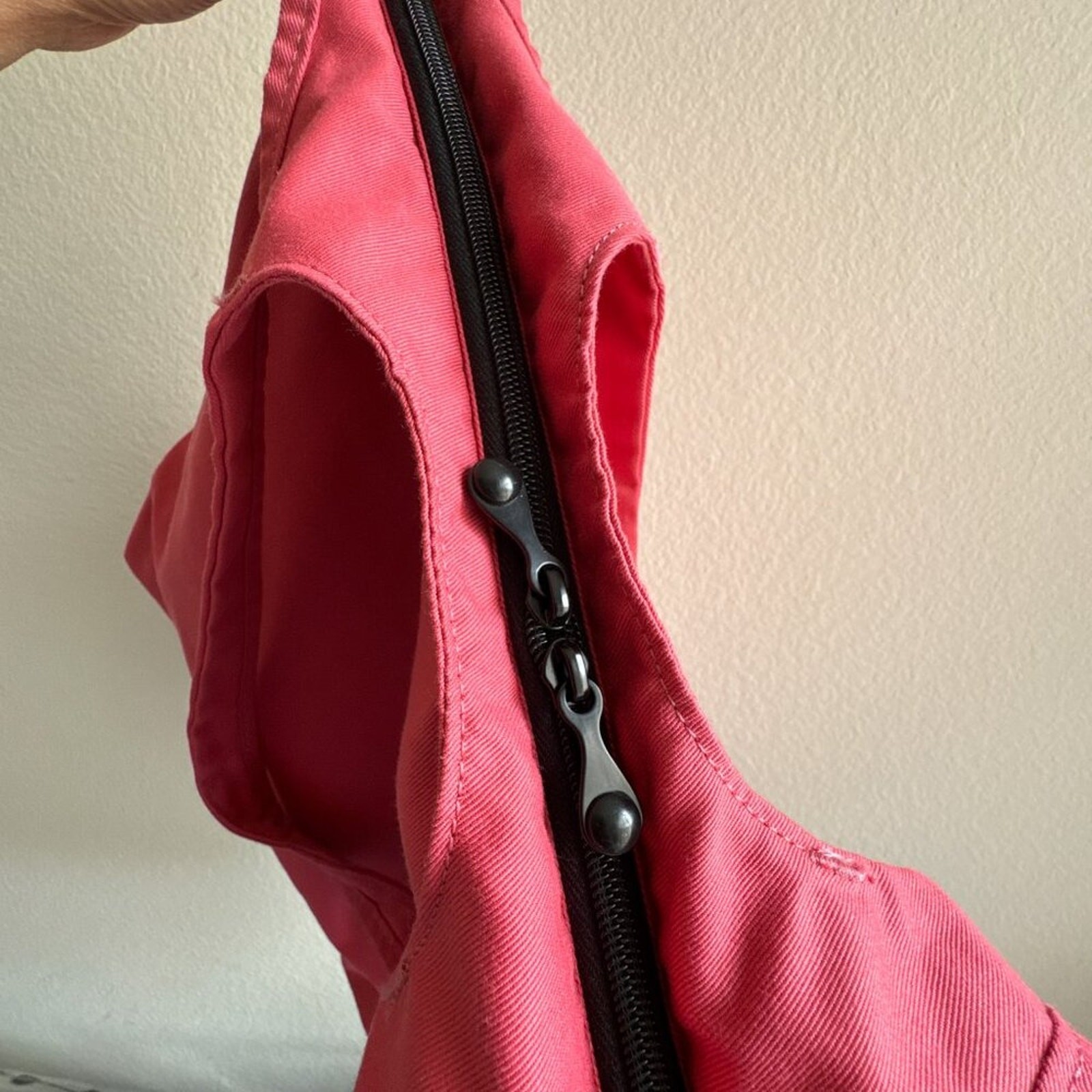 Crumpler the Relish Zipper Tote bag Salmon Pink Travel