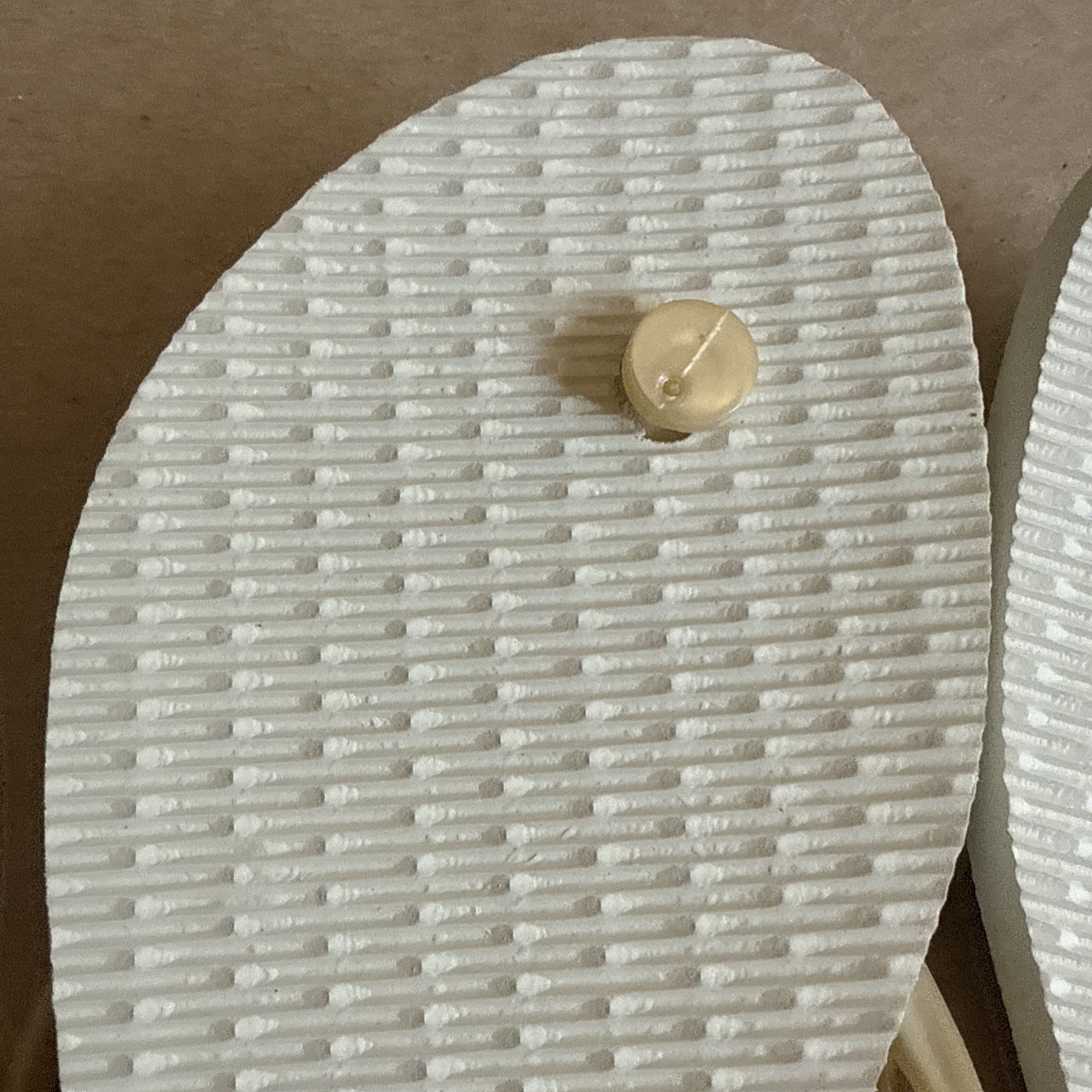 Havaianas Slim White Pearlized Straps 41/42 – New