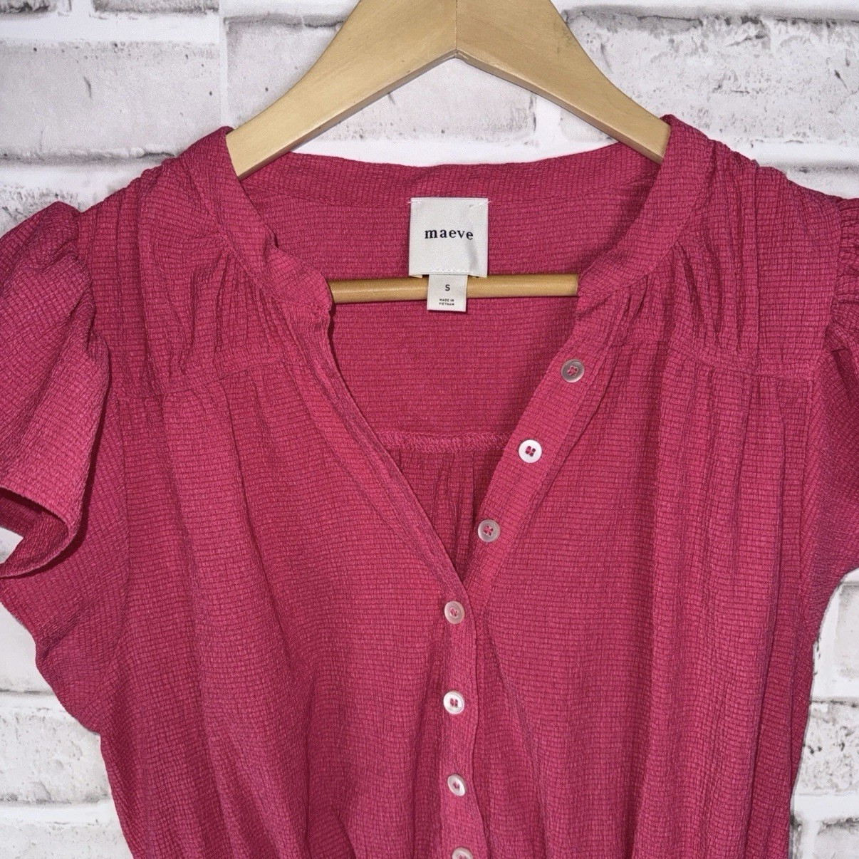 Maeve Anthropology Short Sleeve V-Neck Fitted Waist Top Pink Women’s Size Small