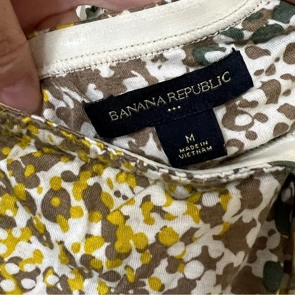 Banana Republic Ruffle Halter top Medium Abstract Print Open Back