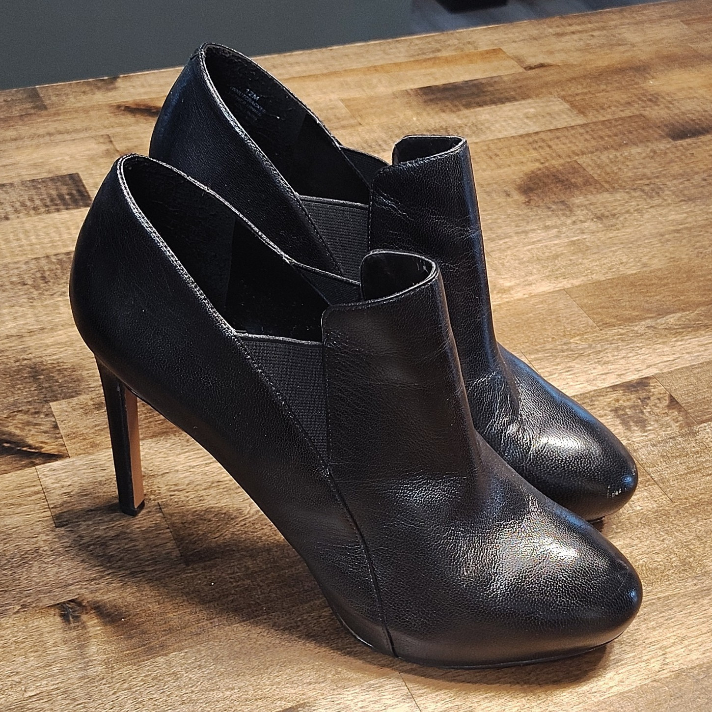 Used Nine West Womens Black Leather Ankle Bootie Slip On Elastic Gore US 12